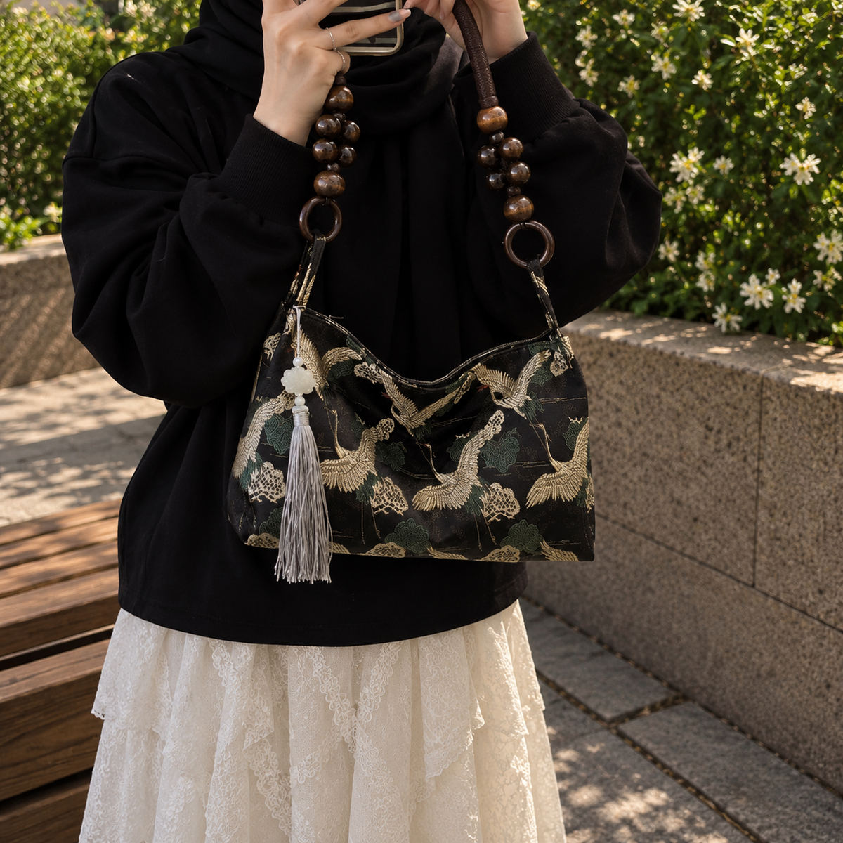 Crane print shoulder bag - Black view 16